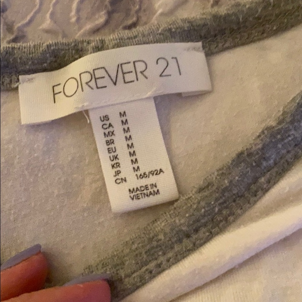 Top - Picture 2 of 2